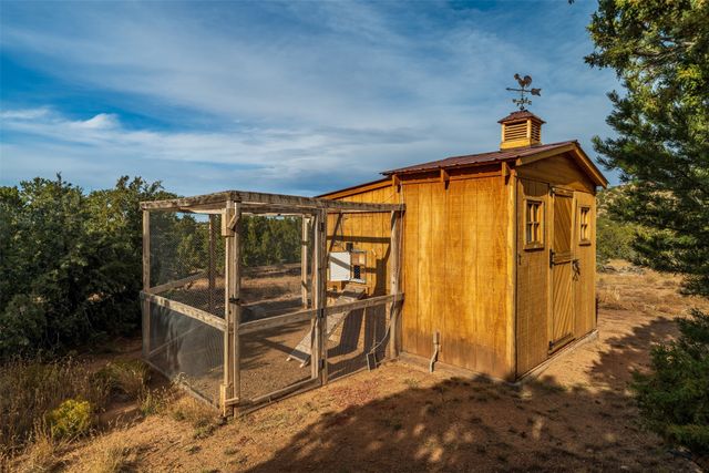 10 Camino Oriente, Santa Fe, NM 87508