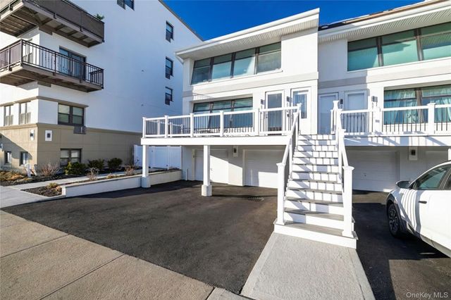 523 W Broadway A, Long Beach, NY 11561
