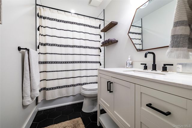 523 W Broadway A, Long Beach, NY 11561