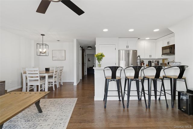 523 W Broadway A, Long Beach, NY 11561