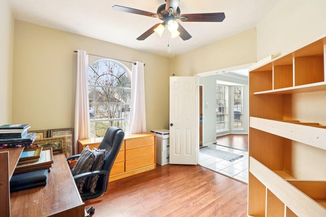 24 Dover Drive, Conroe, TX 77304