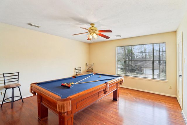 24 Dover Drive, Conroe, TX 77304