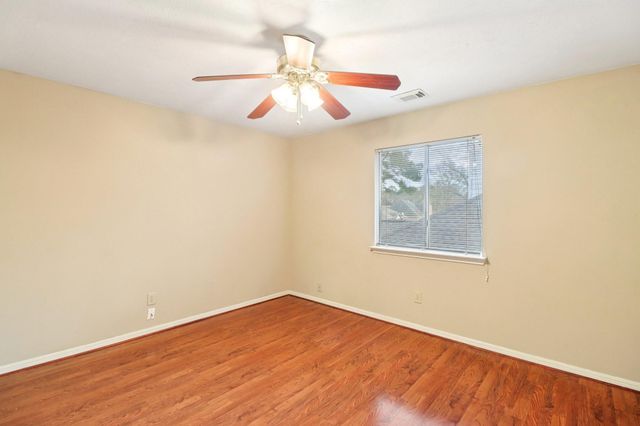 24 Dover Drive, Conroe, TX 77304