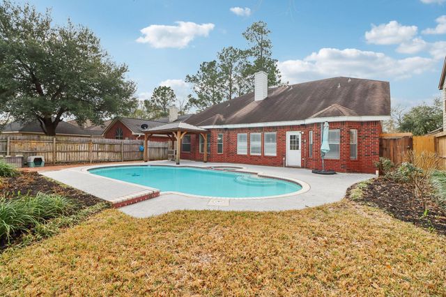 24 Dover Drive, Conroe, TX 77304