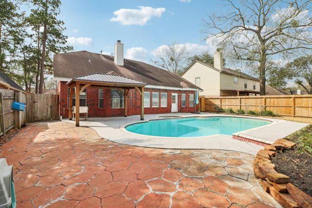 24 Dover Drive, Conroe, TX 77304