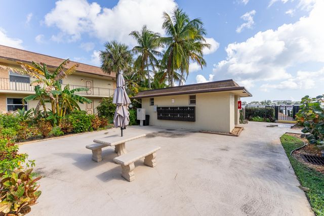 720 N Dixie Highway 603, Lantana, FL 33462