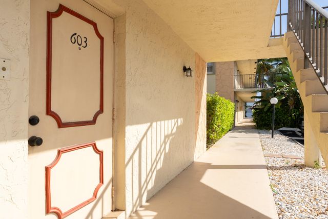 720 N Dixie Highway 603, Lantana, FL 33462