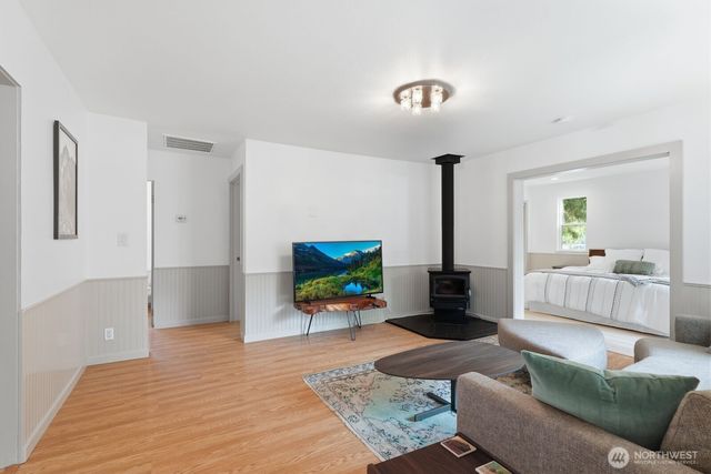 38564 SE River Street, Snoqualmie, WA 98065