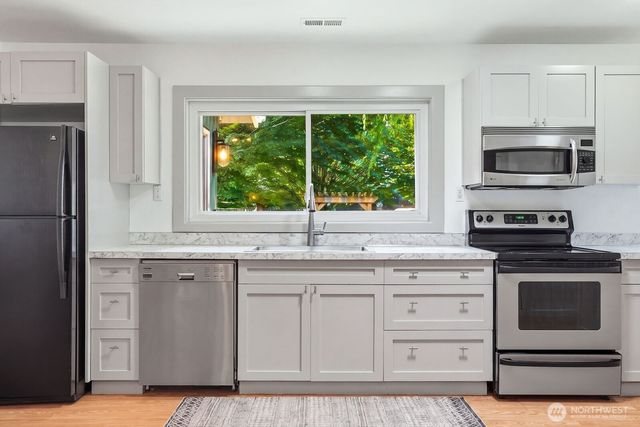 38564 SE River Street, Snoqualmie, WA 98065