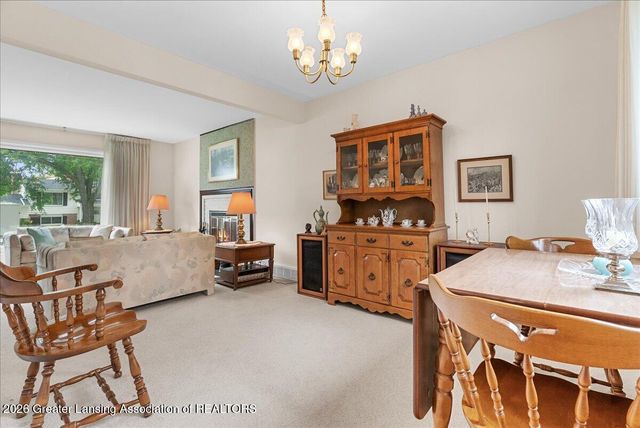 2714 Groesbeck Avenue, Lansing, MI 48912