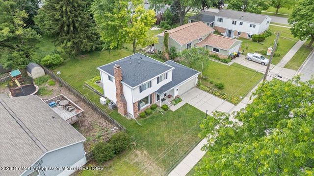 2714 Groesbeck Avenue, Lansing, MI 48912