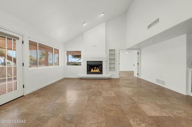 6543 N Turnberry Drive, Tucson, AZ 85718
