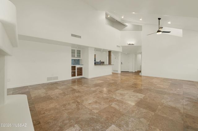 6543 N Turnberry Drive, Tucson, AZ 85718