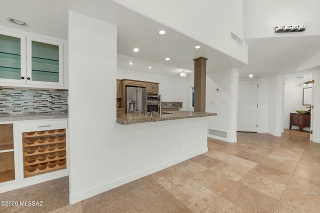 6543 N Turnberry Drive, Tucson, AZ 85718