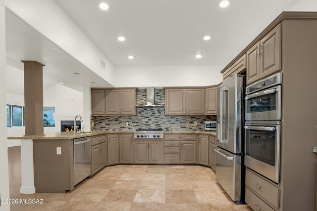 6543 N Turnberry Drive, Tucson, AZ 85718