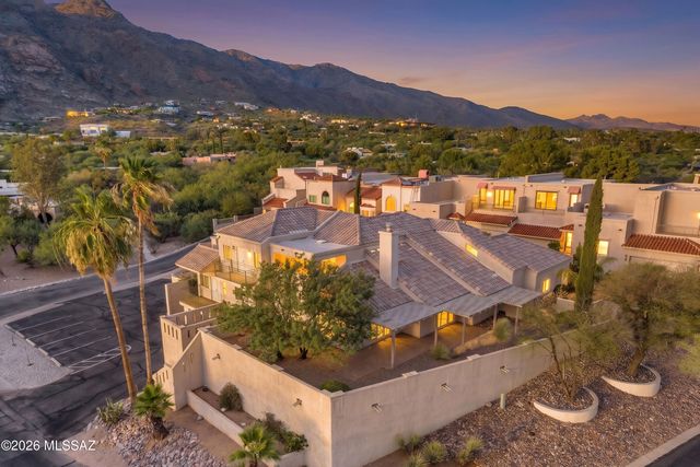 6543 N Turnberry Drive, Tucson, AZ 85718