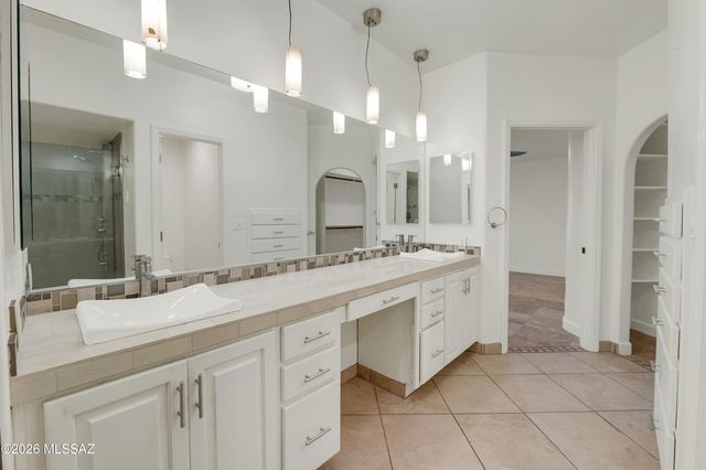 6543 N Turnberry Drive, Tucson, AZ 85718