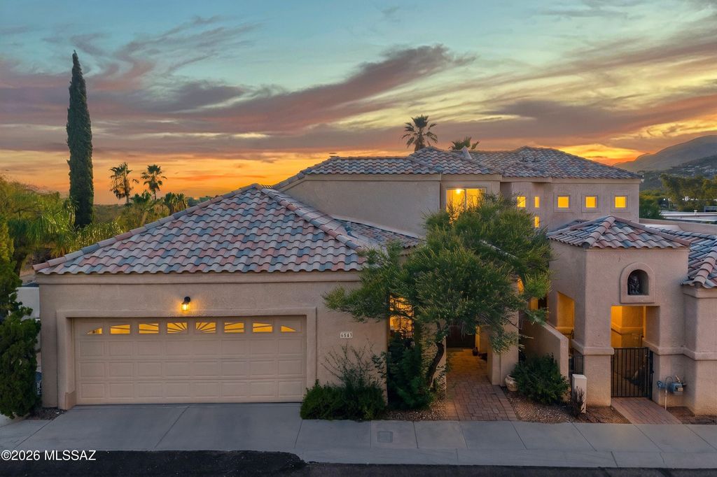 6543 N Turnberry Drive, Tucson, AZ 85718