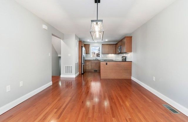 38 Webster Sr 2, Needham, MA 02494