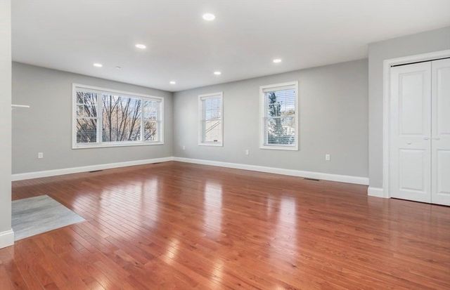 38 Webster Sr 2, Needham, MA 02494