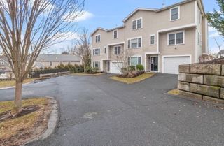 38 Webster Sr 2, Needham, MA 02494