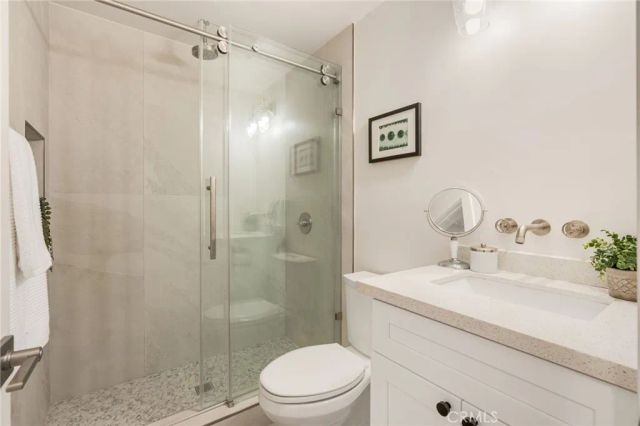 1331 N Evergreen Street, Burbank, CA 91505