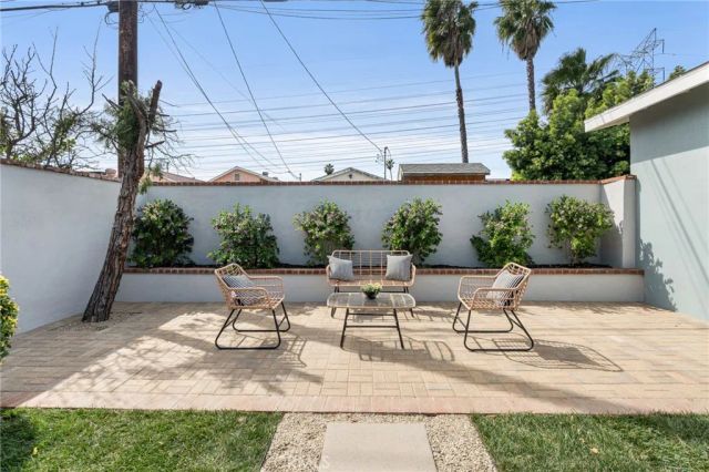 1331 N Evergreen Street, Burbank, CA 91505