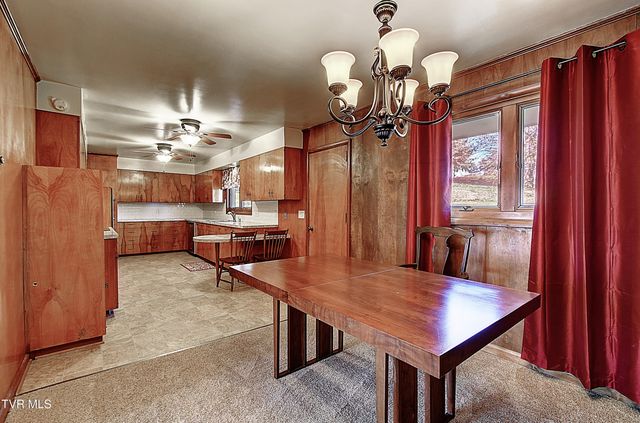 528 Bays View Road, Kingsport, TN 37660