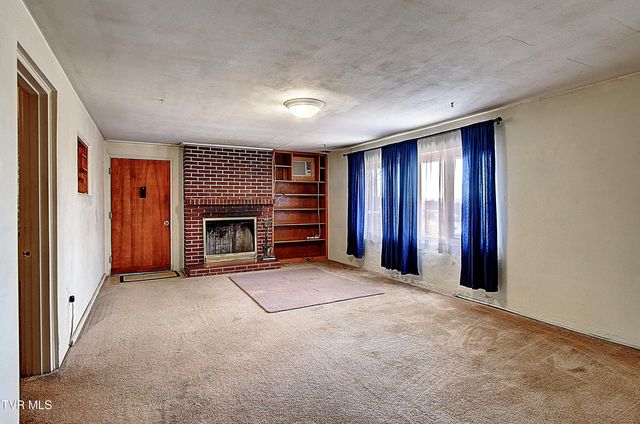 528 Bays View Road, Kingsport, TN 37660