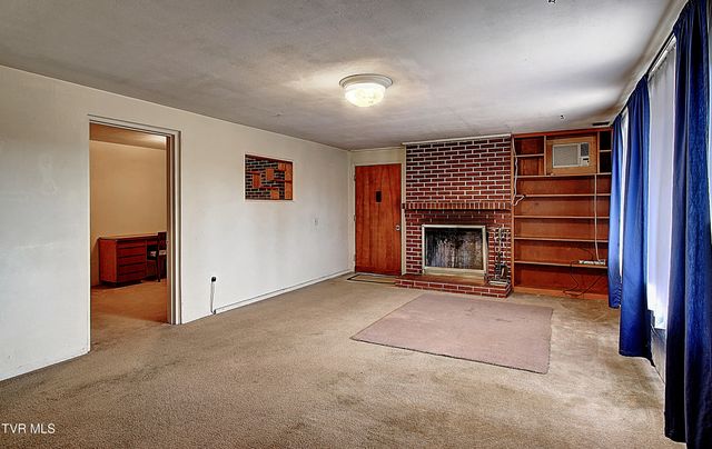 528 Bays View Road, Kingsport, TN 37660