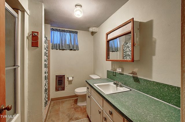 528 Bays View Road, Kingsport, TN 37660