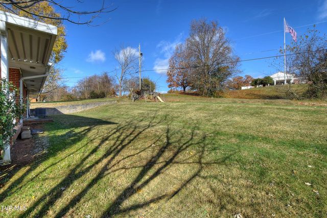 528 Bays View Road, Kingsport, TN 37660