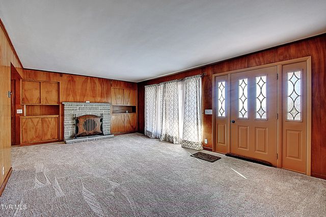 528 Bays View Road, Kingsport, TN 37660