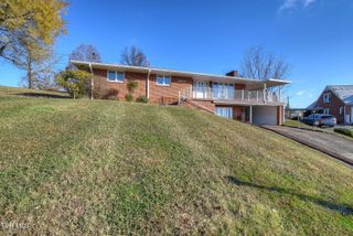 528 Bays View Road, Kingsport, TN 37660