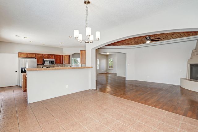 10400 Toscana Street NW, Albuquerque, NM 87114