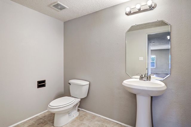 10400 Toscana Street NW, Albuquerque, NM 87114