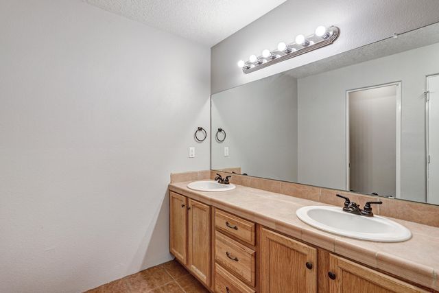 10400 Toscana Street NW, Albuquerque, NM 87114