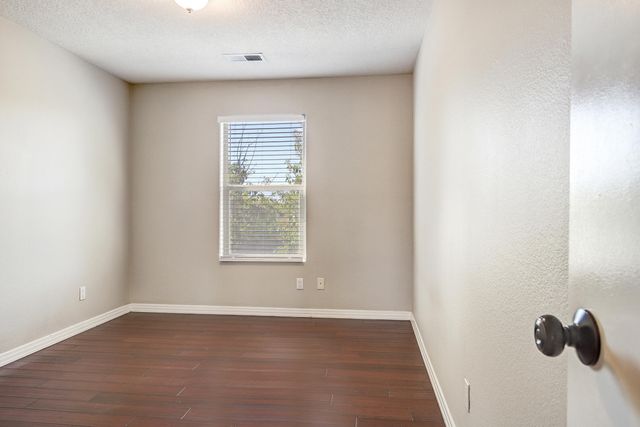 10400 Toscana Street NW, Albuquerque, NM 87114