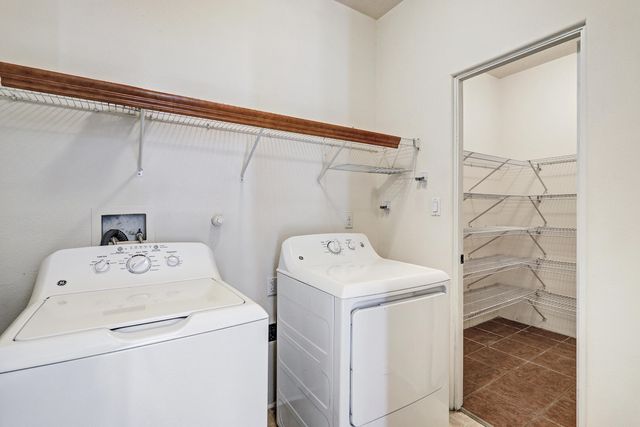 10400 Toscana Street NW, Albuquerque, NM 87114