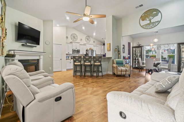 605 Cherry Blossom Dr., Murrells Inlet, SC 29576