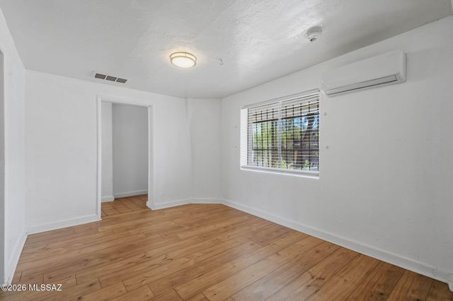 2307 S 2nd Avenue, Tucson, AZ 85713