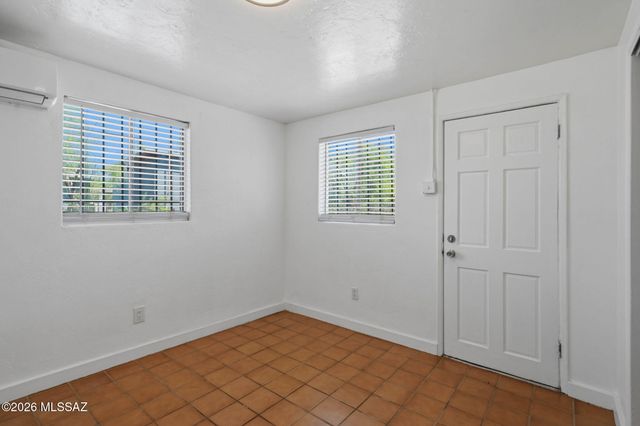 2307 S 2nd Avenue, Tucson, AZ 85713