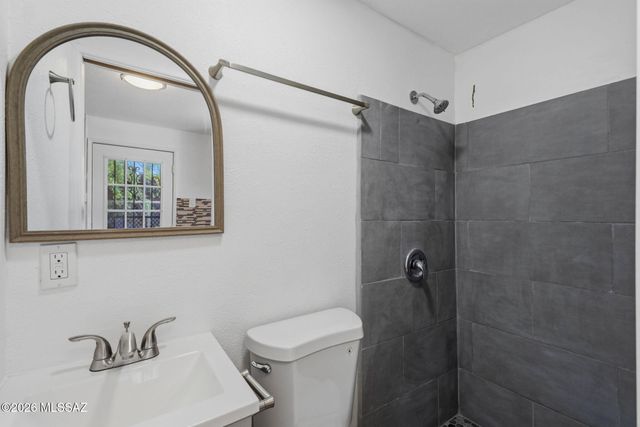 2307 S 2nd Avenue, Tucson, AZ 85713