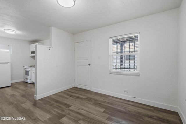 2307 S 2nd Avenue, Tucson, AZ 85713