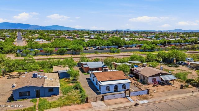 2307 S 2nd Avenue, Tucson, AZ 85713