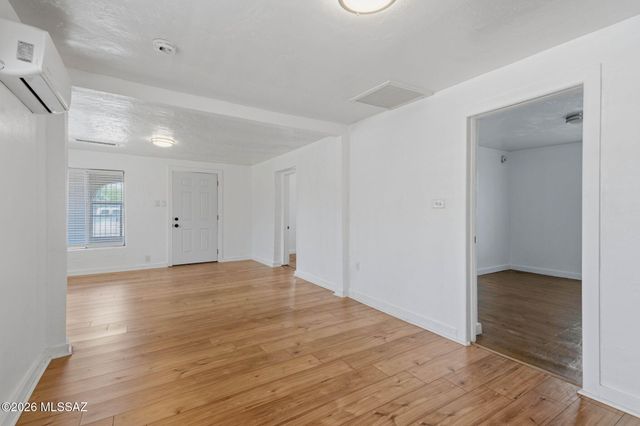 2307 S 2nd Avenue, Tucson, AZ 85713