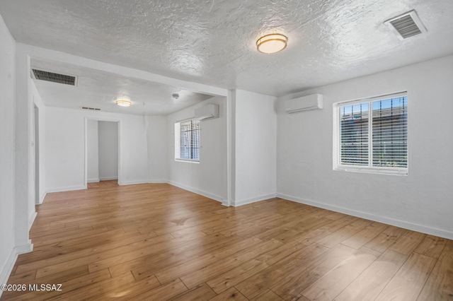 2307 S 2nd Avenue, Tucson, AZ 85713