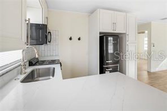 1301 26TH AVENUE S, St Petersburg, FL 33705