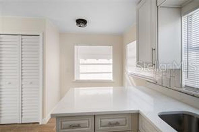 1301 26TH AVENUE S, St Petersburg, FL 33705