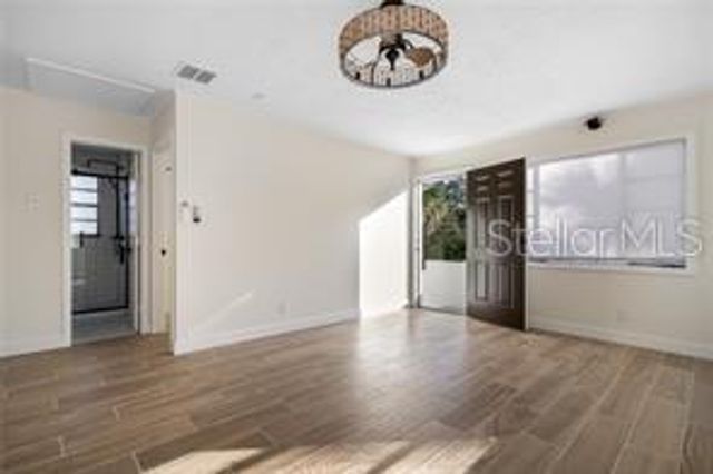 1301 26TH AVENUE S, St Petersburg, FL 33705